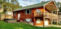 At the edge of Hill City in the heart of the Black Hills Hotels near Black Hills National Forest