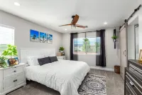 Modern Island Getaway w/ Heated Pool, Bar & Gazebo