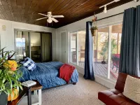 Huge Lakeview|Unique Retreat on Truman Lake|Outdoor Firepit/180°IndoorViews