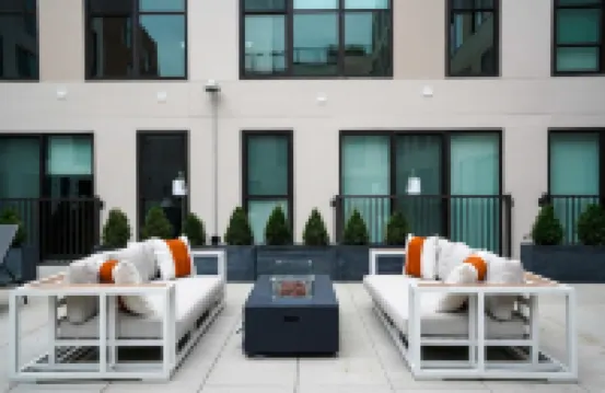 Luxury Living in OTR: 1-BR Oasis With Free Parking+Pool+Gym Hotels in 
