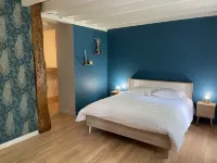 Cosy house pool and 7-metre slide