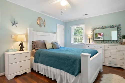 Beachcomber’s Bounty: Undiscovered Beachside Gem