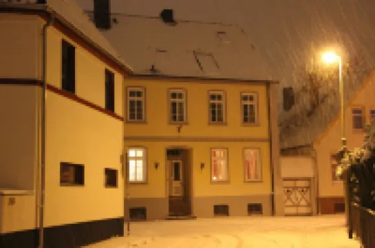 EXCLUSIVE APARTMENT CENTER NOW