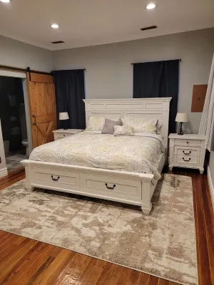 Designer Loft on Main Street Florence