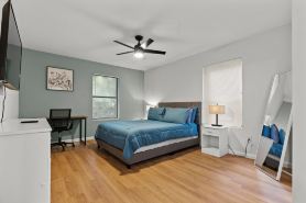 Gainesville remodeled home-4 miles from UF campus!
