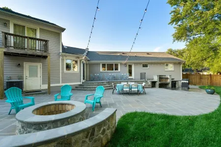 6 Bed High End Home w/ EPIC Backyard!