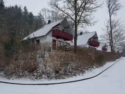 Top well-kept holiday home with great views at the Seepark Kirchheim Hotels near Puma Outlet Kirchheim