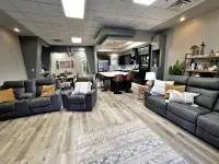 Adorable 7 bedroom place Hotels in Davison County