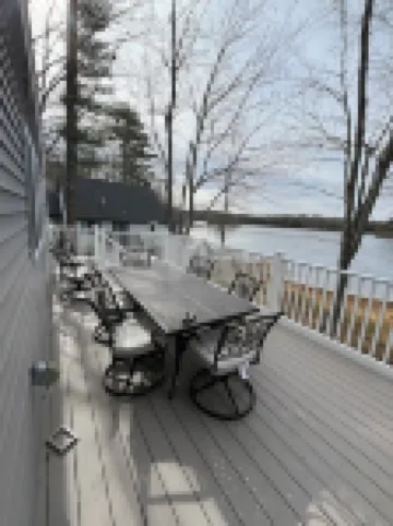 Lakefront 4 Bedroom 2 Bathroom Retreat with Beach and Dock Hotels in Gilmanton