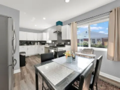 Your Next Vacation Home Hotels in Des Plaines