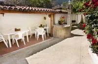Ferrol: House with patio and small garden Hotels in Ferrol