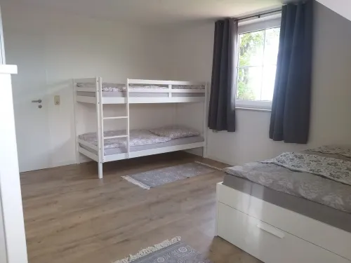 Ferienwohnung neu Renoviert, Nähe Legoland und Skyline Park