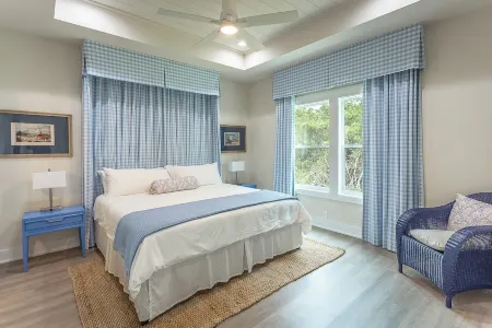 Blissful Coast Escape—Seaside Charm, Tons of Extras + Close to Everything! Отели рядом с достопримечательностью «Парк Сифуд Ландинг»