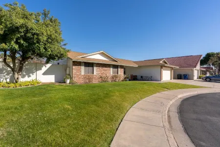 Downtown Gilbert Family Home - Pool, Games + Pet Friendly!
