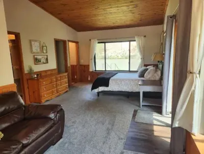 Family Cabin on the River