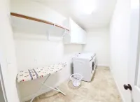 BEAUTIFUL HOME! 3/2