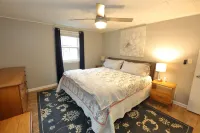 2-bedroom vacation home just 3 minutes drive to Drake University