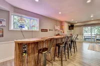 Golden sunrise, big water views, and marina a hop away