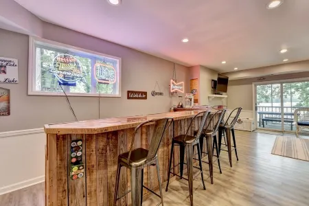 Golden sunrise, big water views, and marina a hop away