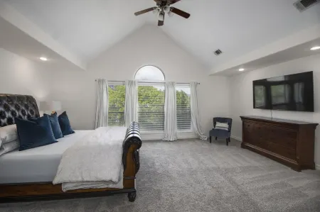 Memorial Park, 3 Bedroom Newly Refurnished Townhome Sleeps 6