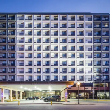 Doubletree by Hilton Huntington