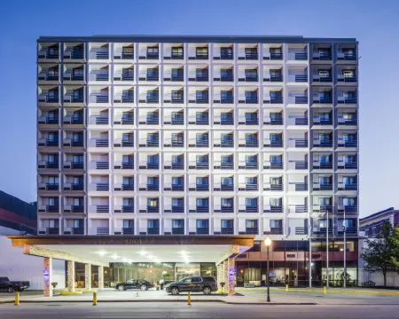 Doubletree by Hilton Huntington Hotels in Cabell County