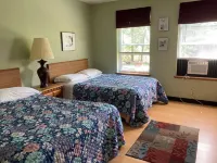 Welcome To Our Cozy And Private Ozark Mountains Cottage.