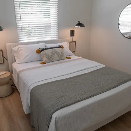Luxe Waterfront Retreat w/ Infrared Sauna & Red Light. Near New Paltz