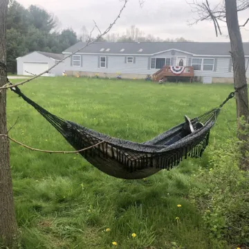 King Size Bedroom/ Outdoor Fire Pit, Game Room. Cozy Getaway Cottage