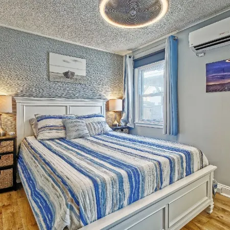 Cozy and Roomy Beachside Bungalow in Sea Isle