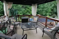 Beautiful Saratoga Springs home. Located near Saratoga Racetrack.