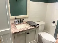 1 bed/1 bath, 1.5 blocks to beach/town, dog friendly