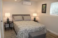 Virginia's Guest House- 4 bedroom home on a quiet corner lot in West Greeley Hotels near University of Northern Colorado