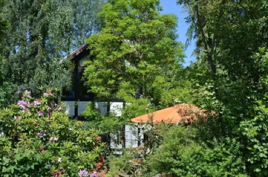 Stylishly furnished apartment in a modern half-timbered house-children welcome!