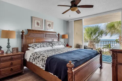 WAKE UP TO THIS AMAZING VIEW - Large Balcony - New Kitchen & Bathroom