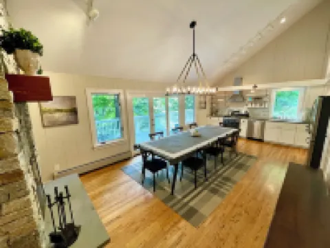 Spacious Home <1 Min from Lincoln Peak! Fits the Whole Extended Family