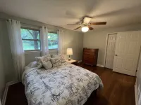 Cheerful, relaxing ranch in quiet neighborhood with fire pit