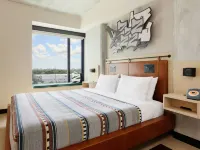 Moxy Miami Wynwood Hotels near Mimo