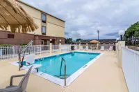 Comfort Inn & Suites Panama City North - Swimmingpools