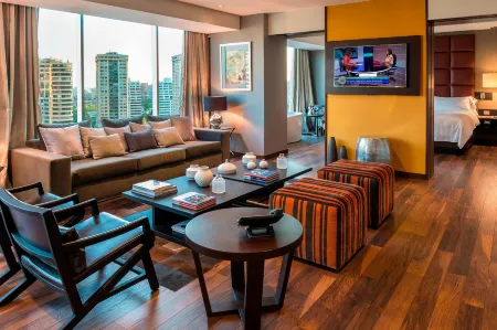 Renaissance Santiago Hotel