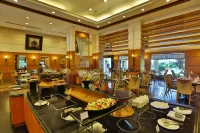 The Fern Kochi, Series by Marriott - breakfast