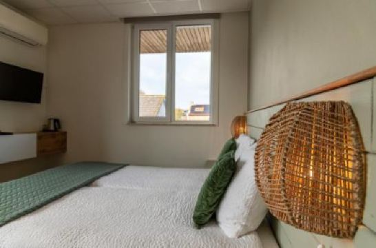 Standard Twin Room Hotel Rooms Photo