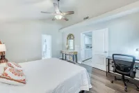 Soothing 3-Bedroom Home in a North East Fresno! RiverView 쇼핑센터 주변 호텔