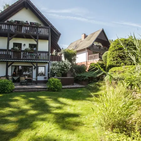 Small and very individual chalet with a special charm right on the lake...