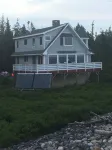 Oceanside cottage with Spectacular views! Ledgeview Cottage.