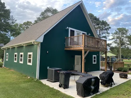 The Big Green; #2 Отели в г. Neshoba County