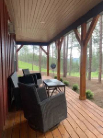 Hilltop Hideaway in the seclusion of the beautiful Black Hills