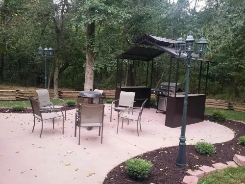 Cuddly Cub Luxury Cabin with Hot tub, wifi and wood burning fireplace