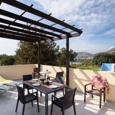 Matina Pefkos Aparthotel