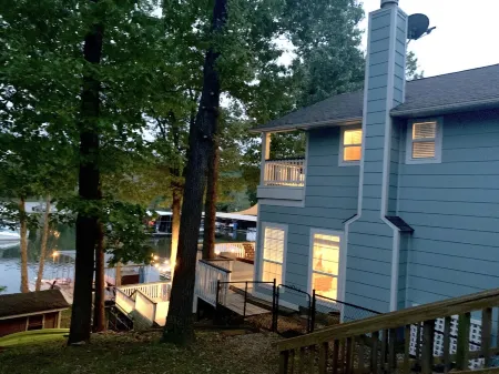 Lakefront on South Grand with Private Dock! Sleeps 8, 4 Bath - 2 full & 2 half